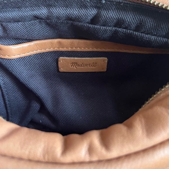 Madewell the transport camera bag puff edition - Picture 6 of 9